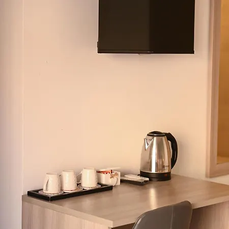 Bovio Square Xiv Pensión 3*