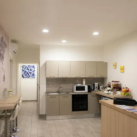 Gasthuis Bovio Square Xiv 4*