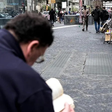Bovio Square Xiv 2* Naples