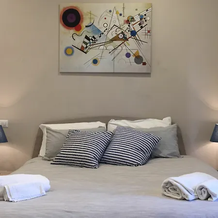 Bovio Square Xiv Guest house