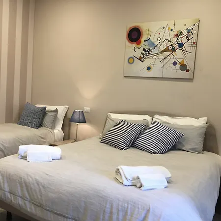 Bovio Square Xiv Guest house 2*