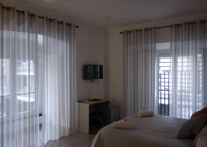 Bovio Square Xiv 4*